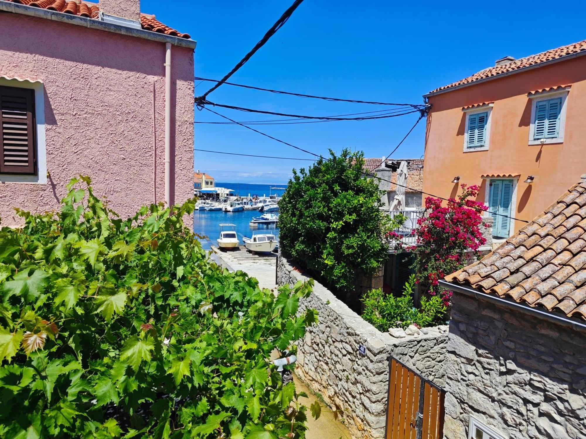 Apartments By The Sea Veli Losinj, Losinj - 8031 ภายนอก รูปภาพ